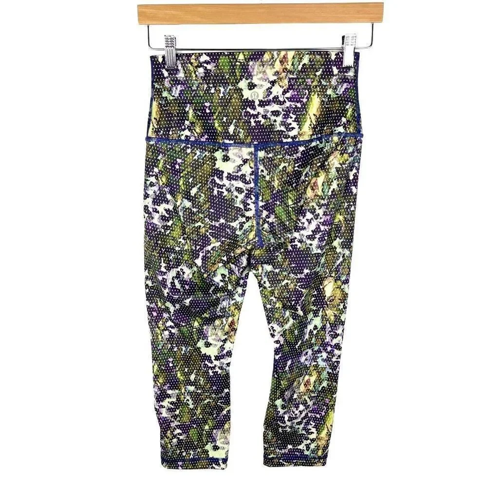 Lululemon High Rise Wunder Under Crop II Roll Down Floral Iris Print size 4